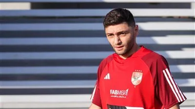 كريم نيدفيد غاب عن الفحوصات البدنية.. وقرار الانتقال إلى سيراميكا توقف بشكل مفاجئ