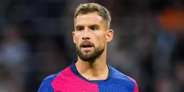 خلف الكواليس.. سبب تعاقد برشلونة مع إينيغو مارتينيز