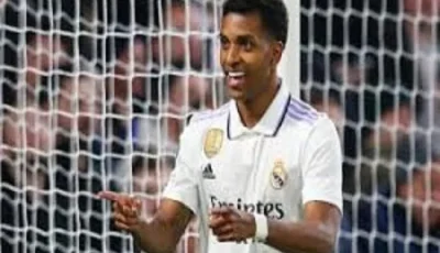 ريال مدريد يتوصل إلى اتفاق مع المدافع كاريراس
