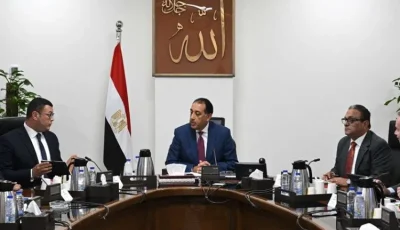 رئيس الوزراء يراقب تقدم تنفيذ الخطة الاستراتيجية لتحلية مياه البحر