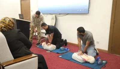 تدريب موظفي وزارة الداخلية على كيفية استخدام أجهزة الإنعاش (AED)