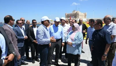 مدبولي يزور موقع مشروع إنشاء الحواجز البحرية وأعمال حماية السواحل