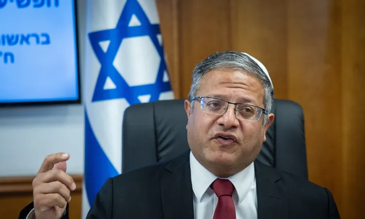 بن غفير يهدد بإسقاط حكومة نتنياهو إذا لم تُفكك الفصائل الفلسطينية!