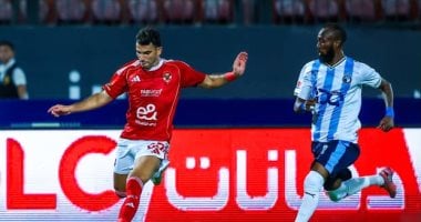 هل ستحسم القمة: الزمالك يواجه بيراميدز والأهلي يتحدى سيراميكا في السوبر المصري؟