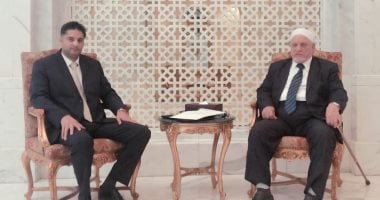 هل يسعى نجل أحمد عمر هاشم لزيارة قبر والده بعد تعيينه في مجلس الشيوخ؟