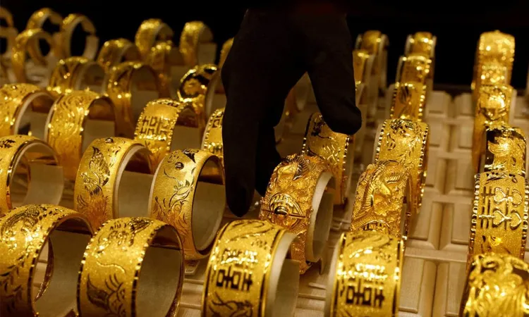 ما هو سعر الذهب اليوم الجمعة 10 أكتوبر 2025؟ اكتشف التفاصيل!