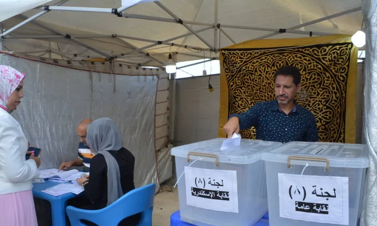 كيف يواصل الأطباء التوافد على انتخابات الإسكندرية وسط إقبال كبير؟