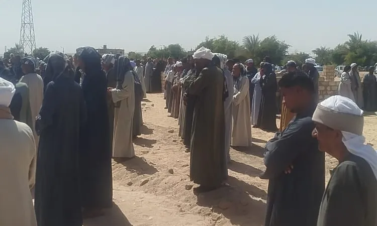 كيف أثرت واقعة سيارة الشرطة السعودية على أهالي قنا في حزنهم