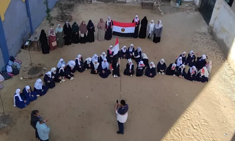كيف احتفلت معاهد كفر الشيخ الأزهرية بنصر أكتوبر بأجساد الطلاب؟