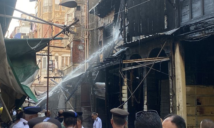 إخماد حريق في منزل بالفيوم وكيف أصيب شخص باختناق