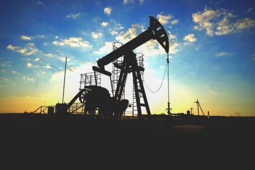 ارتفاع أسعار النفط العالمية عند التسوية مع صعود برنت إلى 97.81 دولارًا