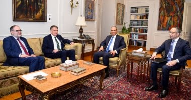 وزير الخارجية يستقبل القائم بأعمال المفوض العام للأونروا لبحث دعم الفلسطينيين